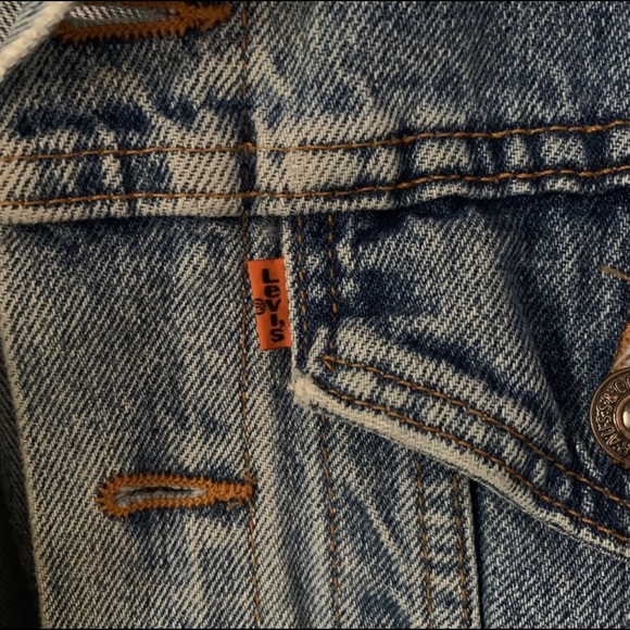 💙TRUE VINTAGE LEVI’s orange tab jean jacket!! - Picture 3 of 3